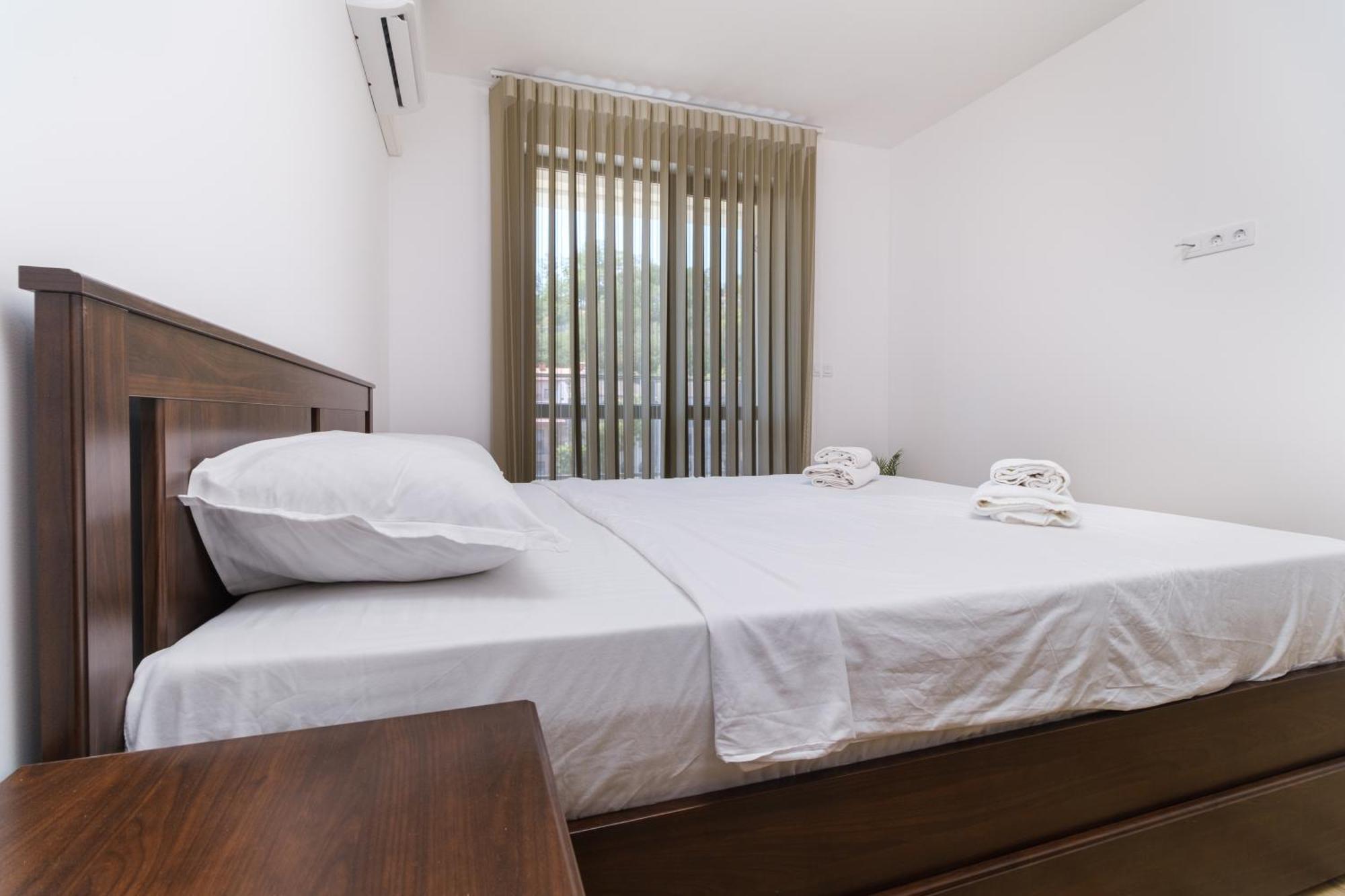 Modern 1-Bedroom Apartment With Free Parking Plovdiv Bagian luar foto