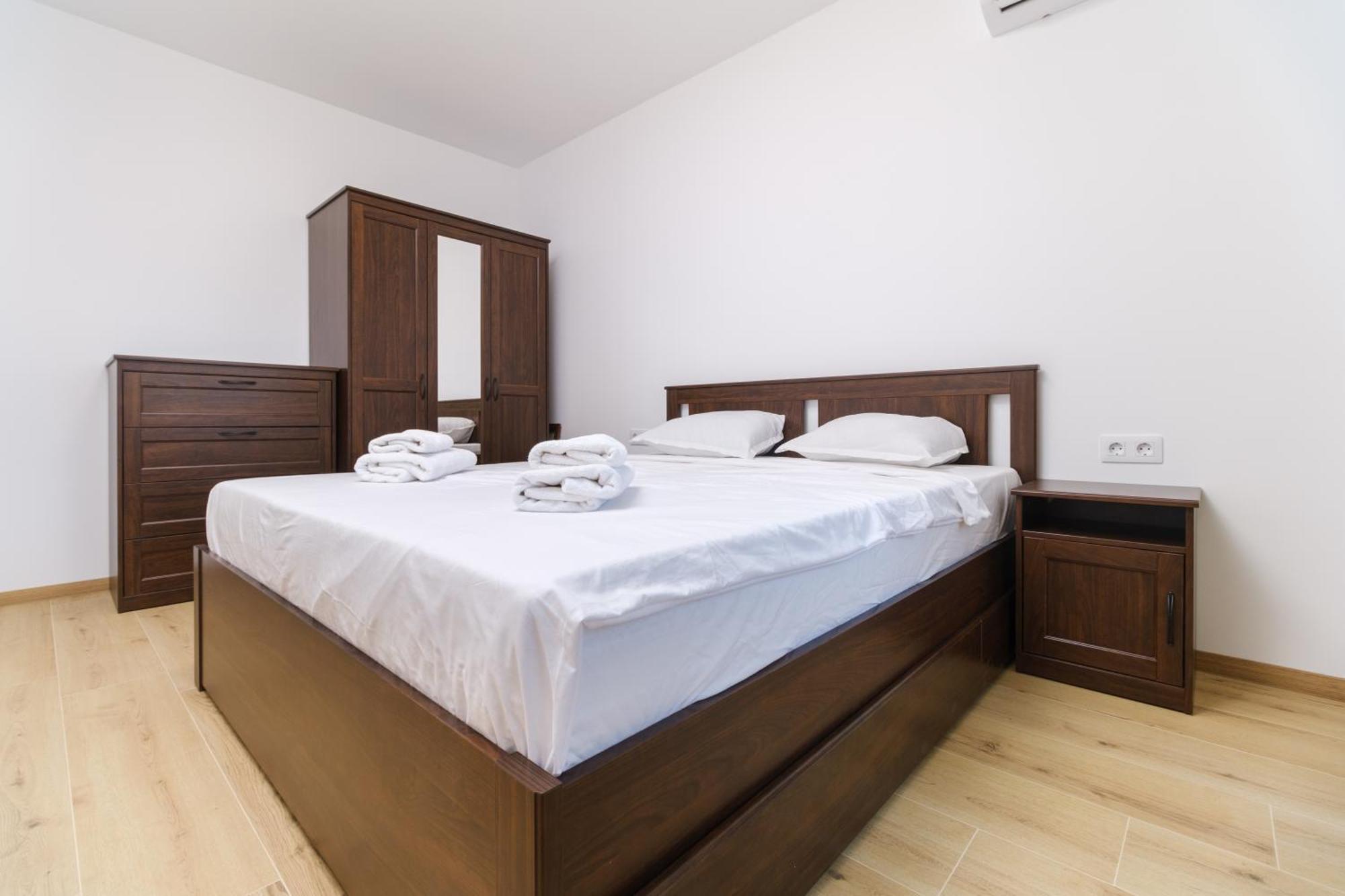 Modern 1-Bedroom Apartment With Free Parking Plovdiv Bagian luar foto